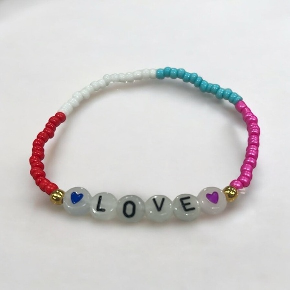 Love Letter Bead Stretch Bracelet Glow in the Dark - Picture 1 of 5